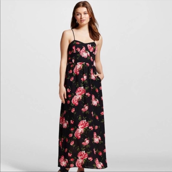 Xhilaration Dresses & Skirts - Black maxi dress size small
